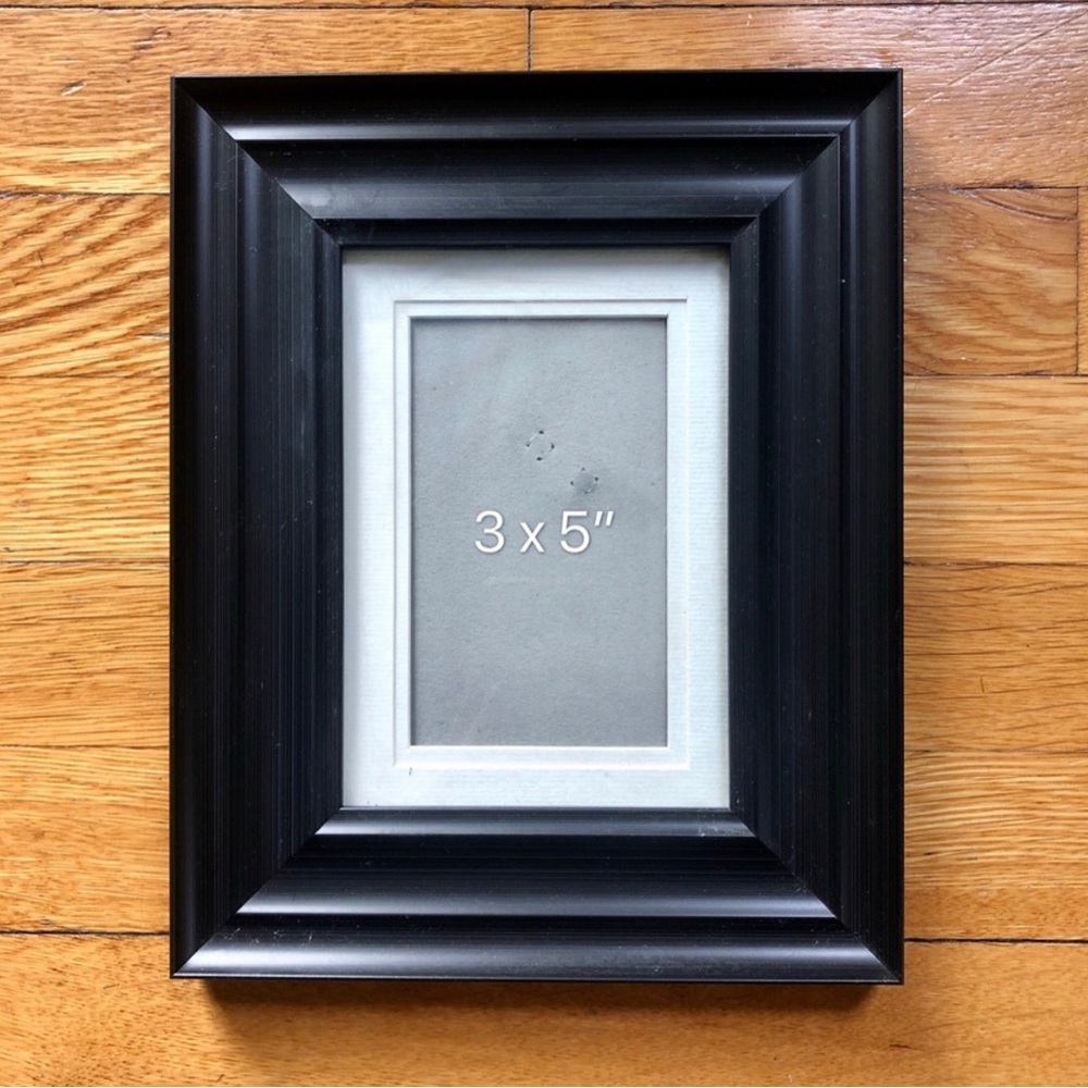 2 picture frames